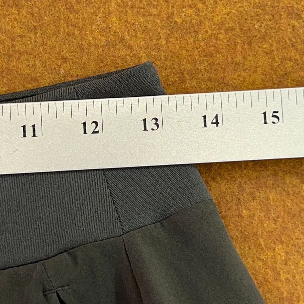 Athleta Womens Size 0 Gray Soho Skort Zipper Pockets Active Travel Skirt - Picture 6 of 13